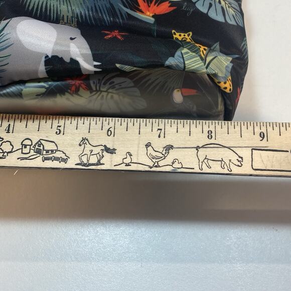 Lug Dolly Cosmetic Makeup Case 1646A Black Tote Safari Tropical Wildlife Animals - Picture 15 of 16